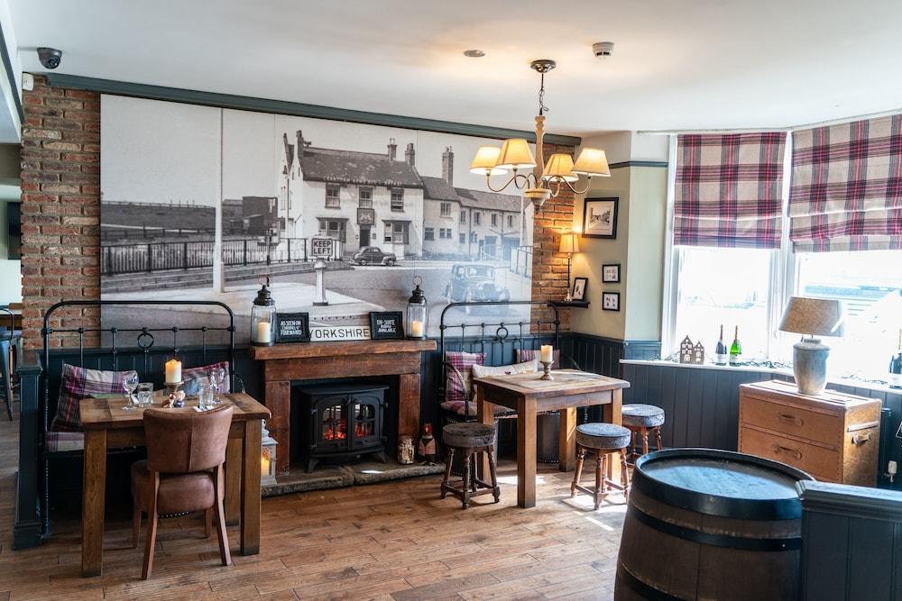Grantham Arms Hotel Boroughbridge Kültér fotó